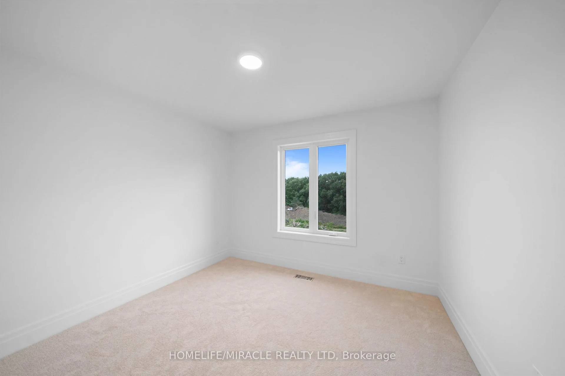Photo 35 of 93 Buchanan Avenue, Prince Edward County, North Marysburg Ward — HOMEH