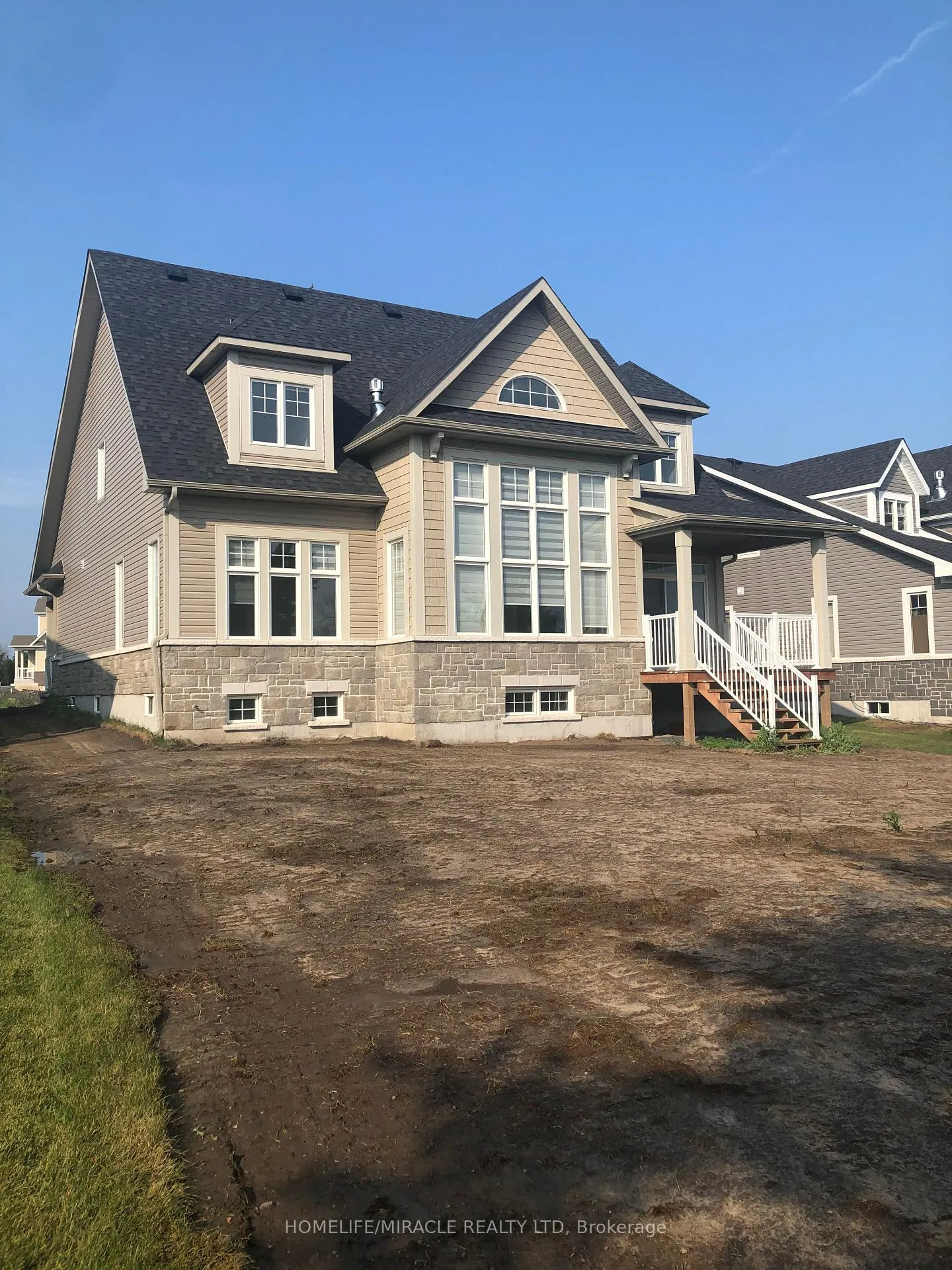 Front of Unit Main, 168 Country Club Drive