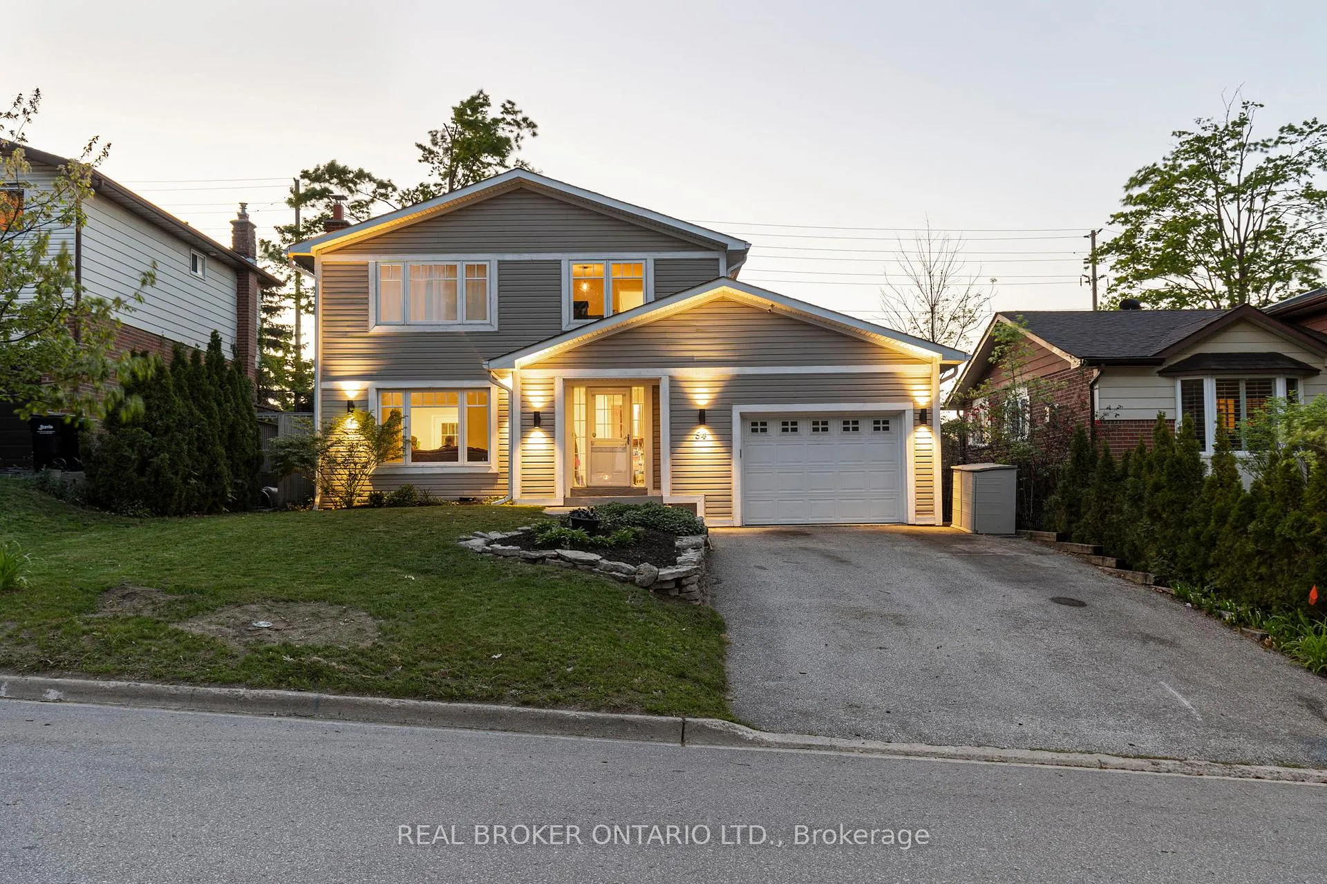 Front of 54 Farmingdale Crescent