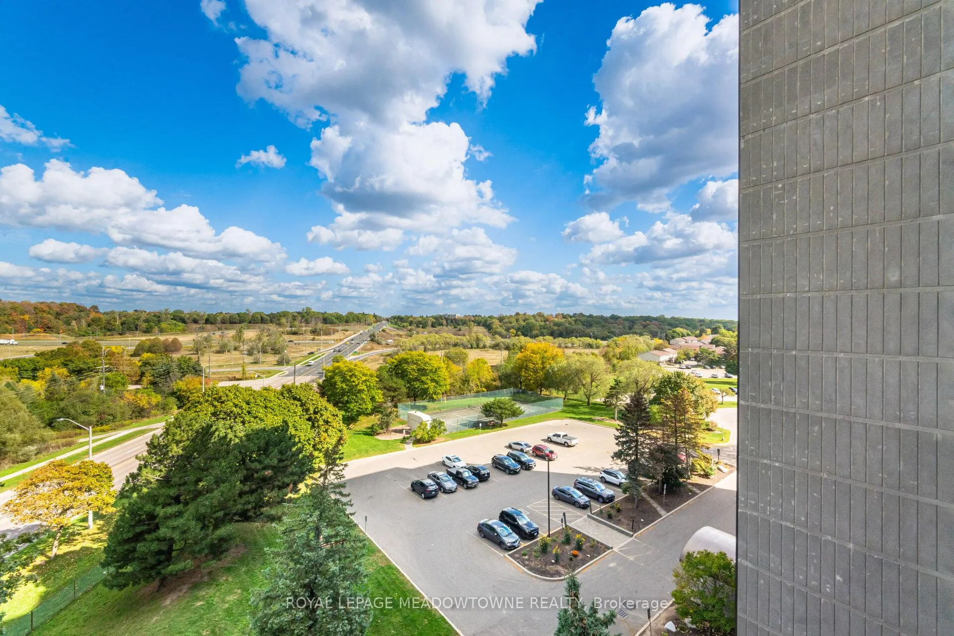 Photo 34 of Unit 804, 225 Harvard Place, Waterloo — HOMEH