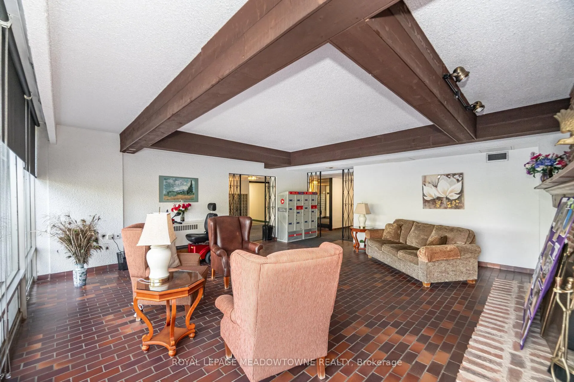Photo 39 of Unit 804, 225 Harvard Place, Waterloo — HOMEH