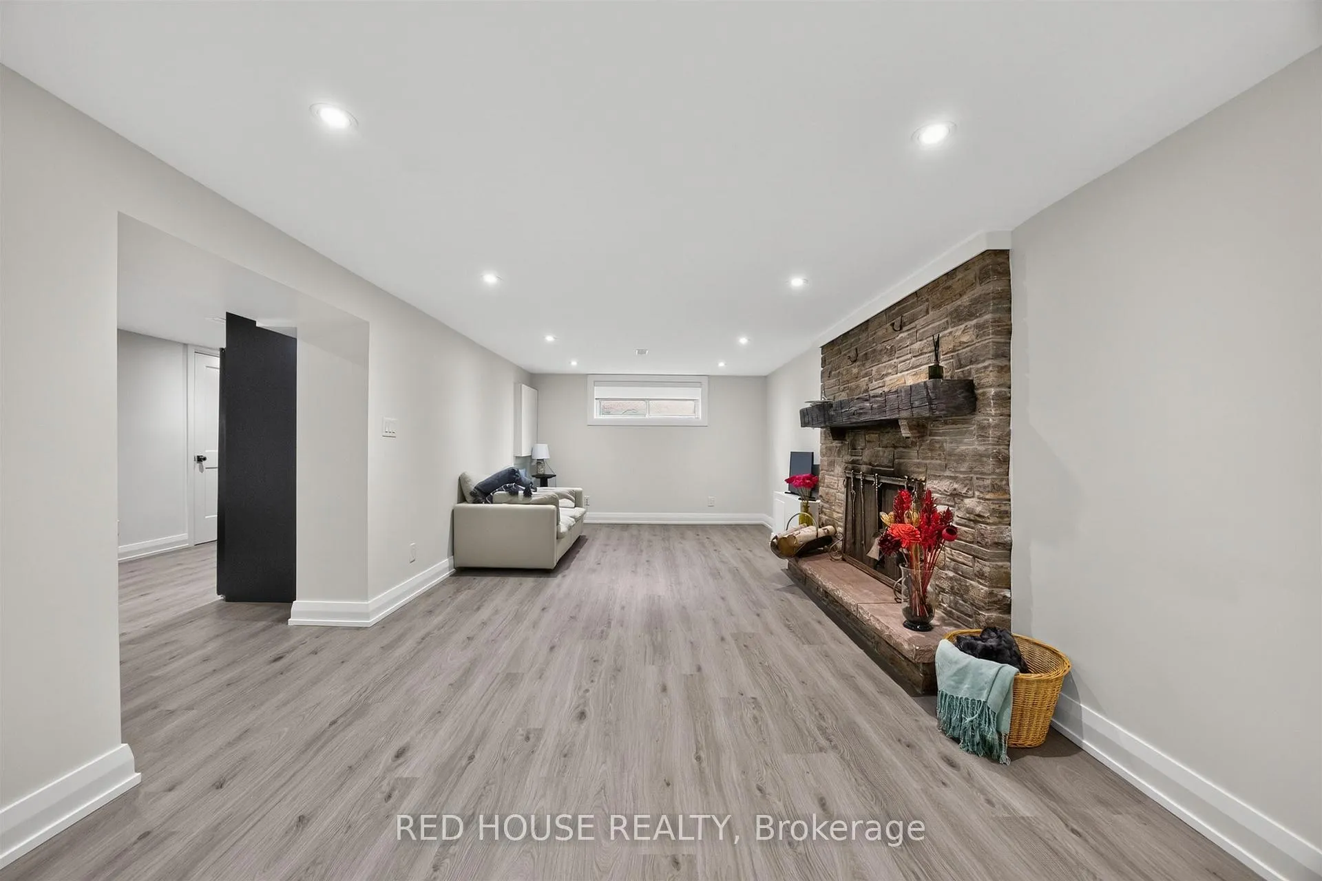 Photo 7 of Unit Basement, 70 Beaverbrook Avenue, Etobicoke, Princess-Rosethorn — HOMEH