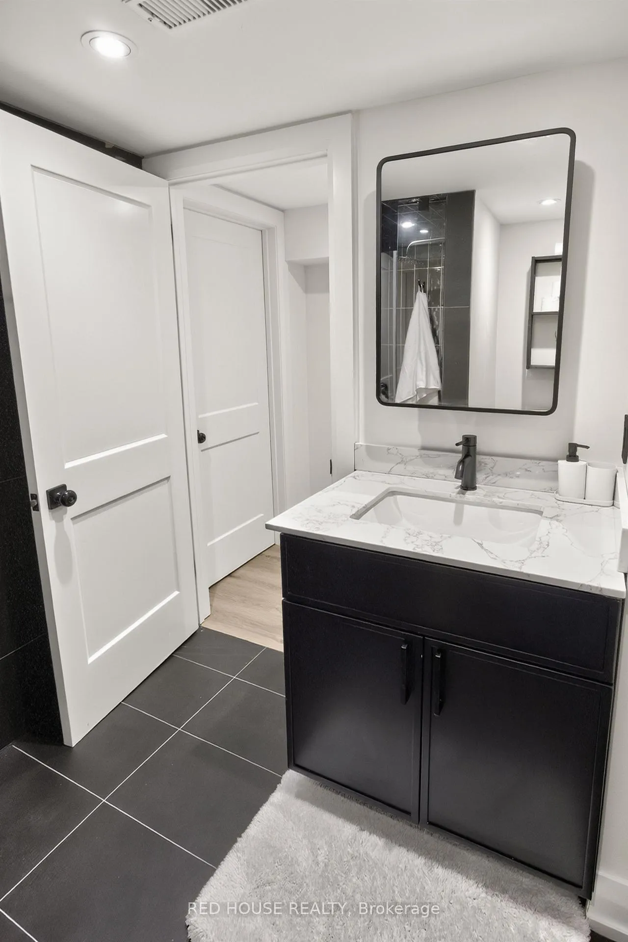 Photo 13 of Unit Basement, 70 Beaverbrook Avenue, Etobicoke, Princess-Rosethorn — HOMEH