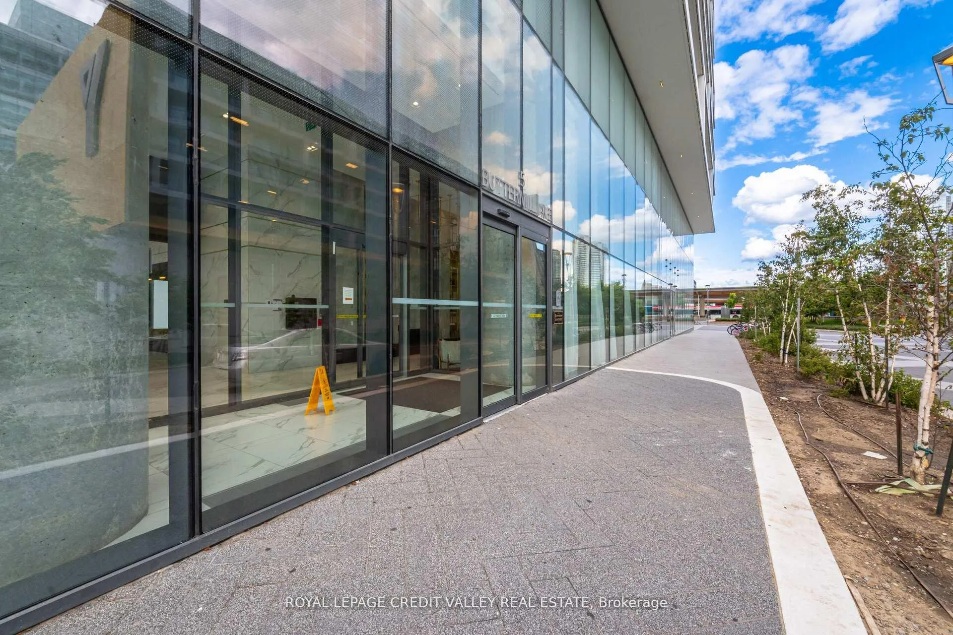 Photo 2 of Unit 1511, 5 Buttermill Avenue, Vaughan, Vaughan Corporate Centre — HOMEH