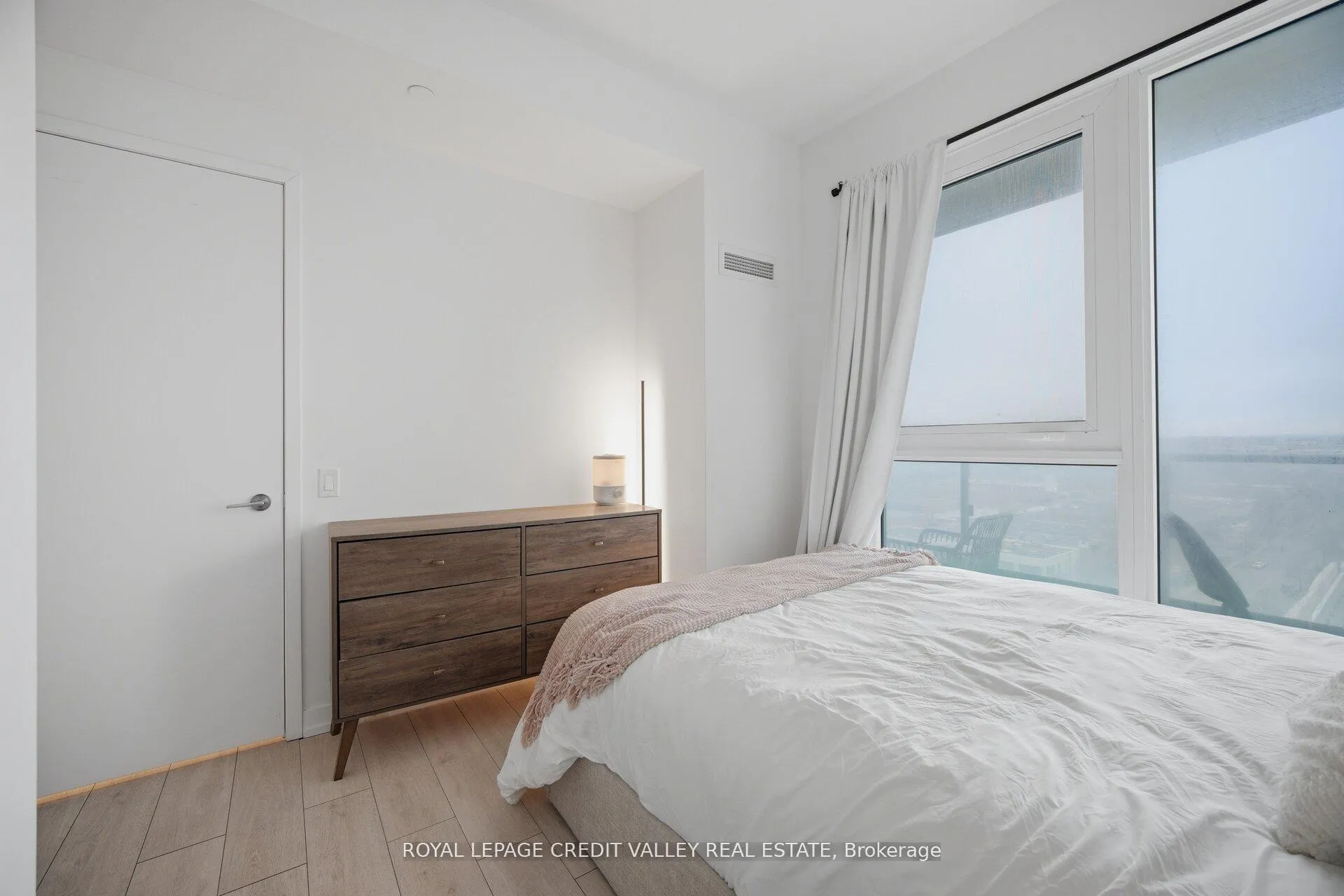 Photo 22 of Unit 1511, 5 Buttermill Avenue, Vaughan, Vaughan Corporate Centre — HOMEH