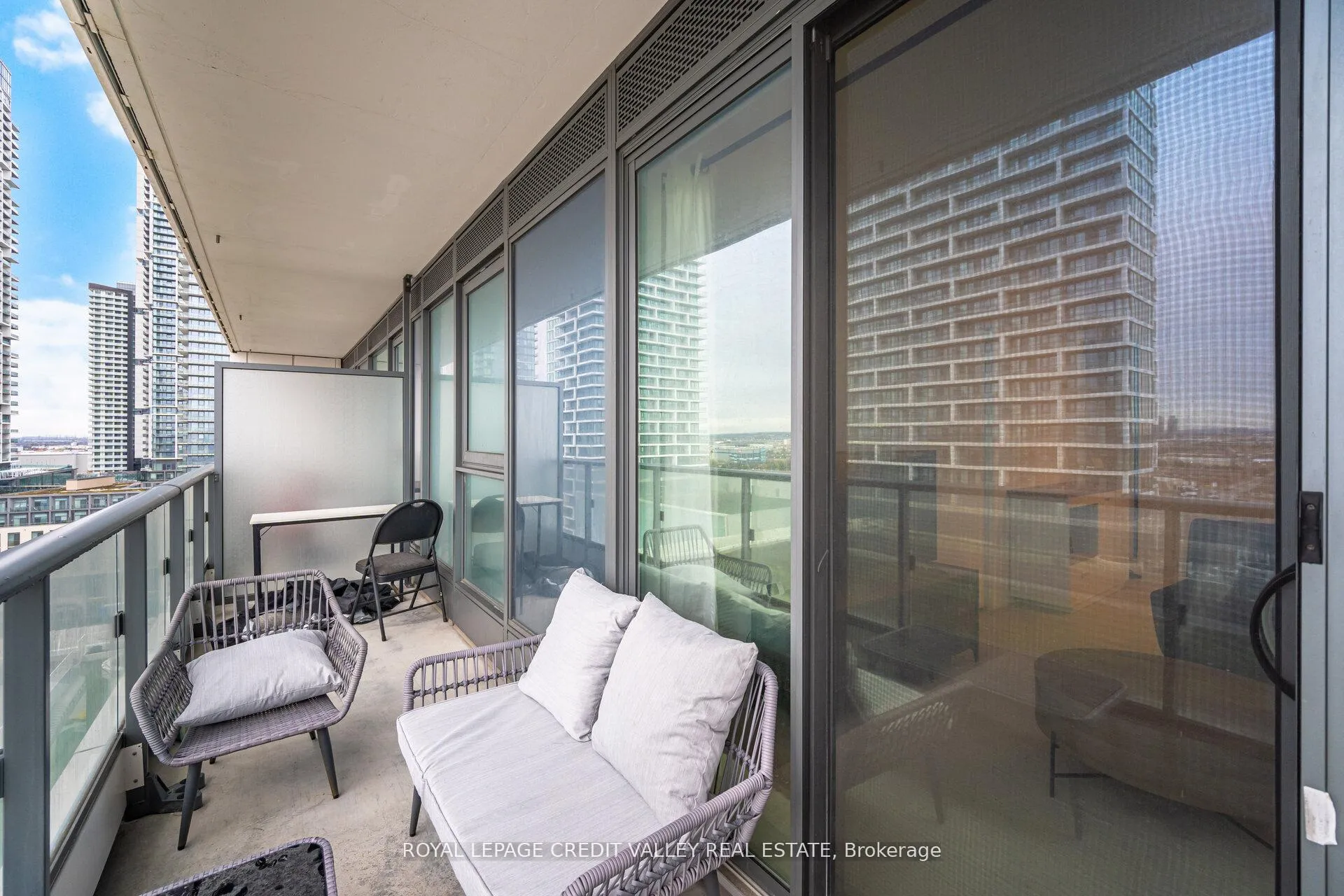 Photo 27 of Unit 1511, 5 Buttermill Avenue, Vaughan, Vaughan Corporate Centre — HOMEH