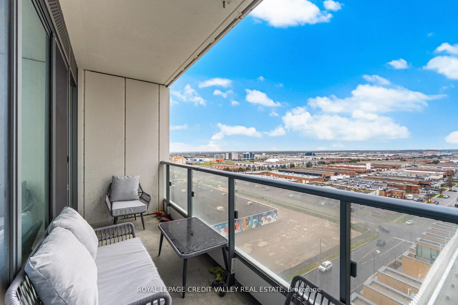 Photo 28 of Unit 1511, 5 Buttermill Avenue, Vaughan, Vaughan Corporate Centre — HOMEH