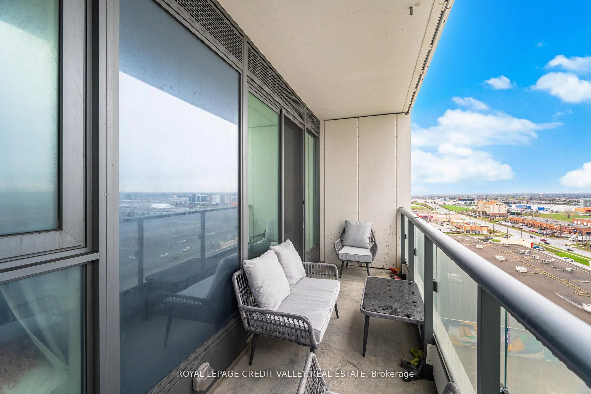 Photo 29 of Unit 1511, 5 Buttermill Avenue, Vaughan, Vaughan Corporate Centre — HOMEH
