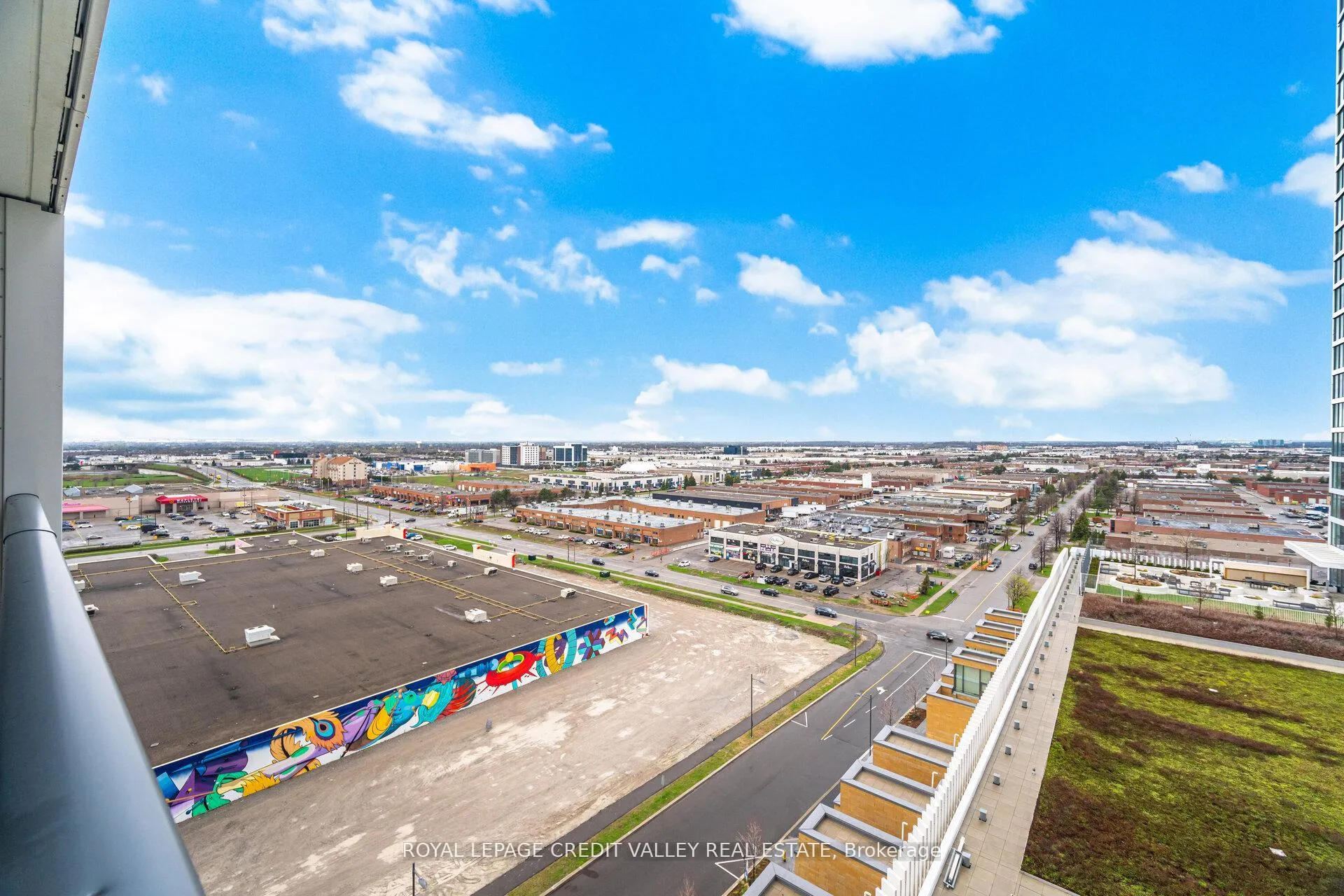Photo 31 of Unit 1511, 5 Buttermill Avenue, Vaughan, Vaughan Corporate Centre — HOMEH