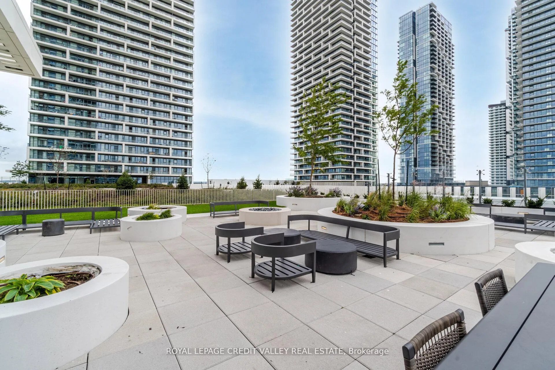 Photo 37 of Unit 1511, 5 Buttermill Avenue, Vaughan, Vaughan Corporate Centre — HOMEH