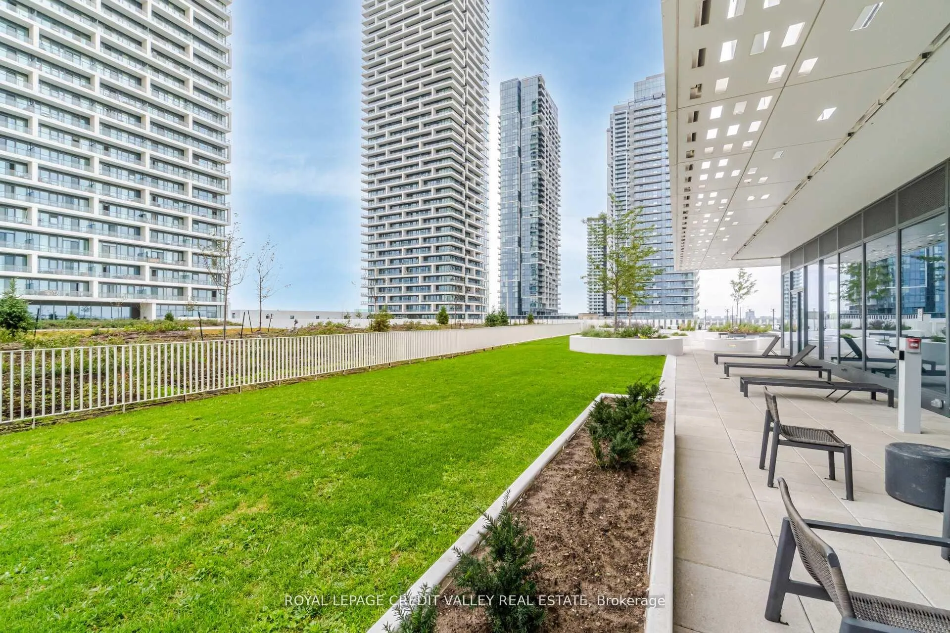Photo 39 of Unit 1511, 5 Buttermill Avenue, Vaughan, Vaughan Corporate Centre — HOMEH