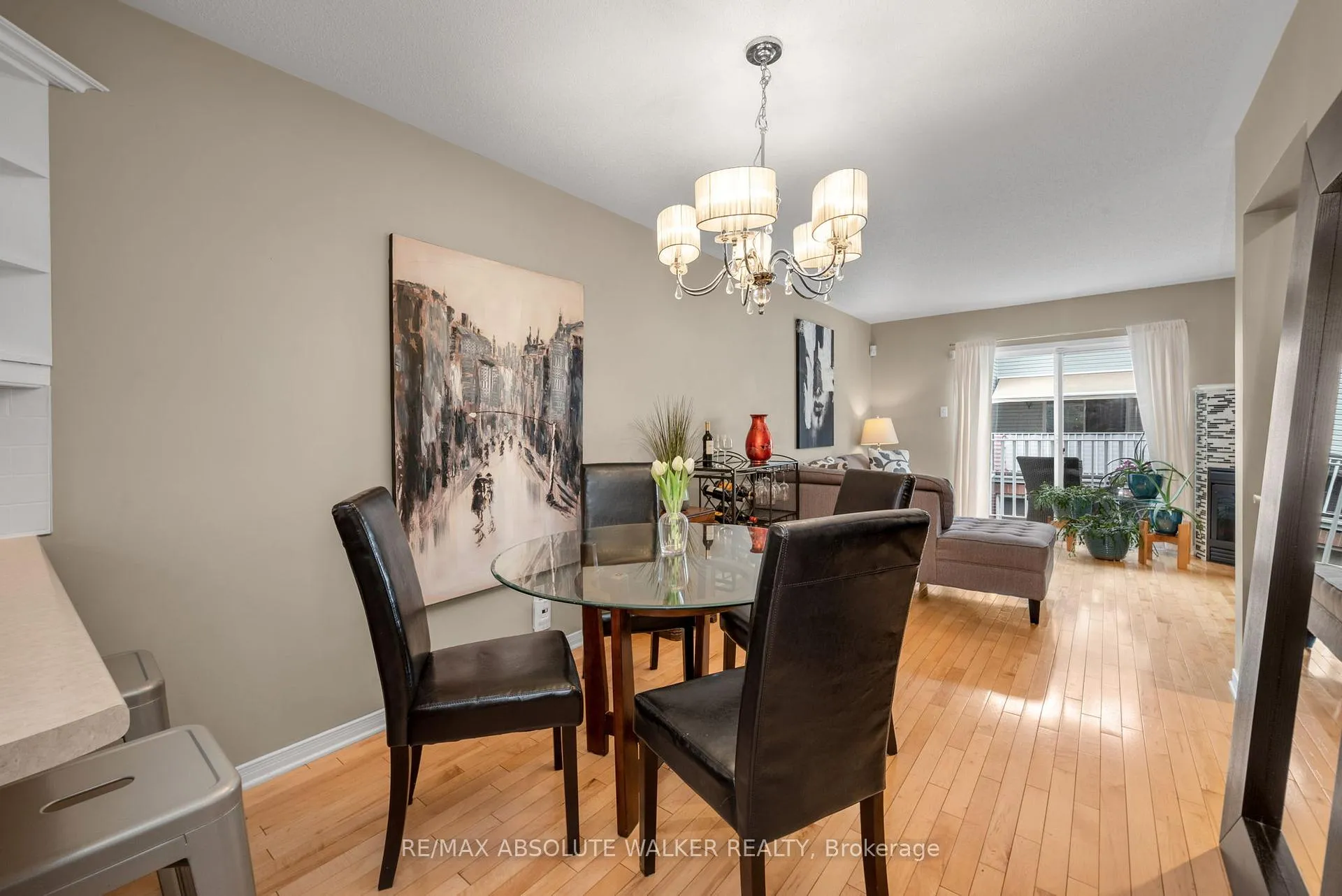 Photo 7 of Unit 9, 395 Bell Street, Ottawa, West Centre Town — HOMEH