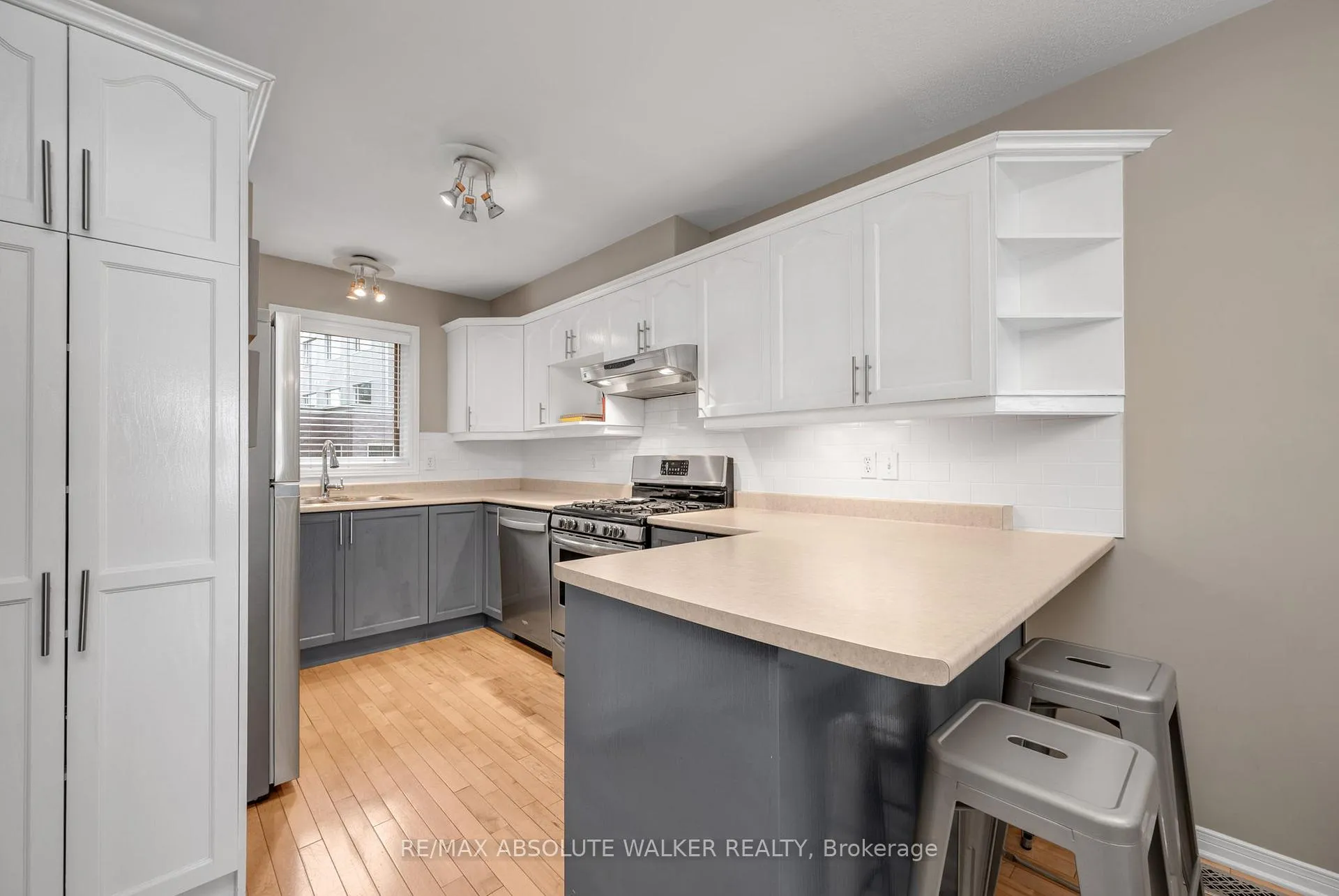 Photo 10 of Unit 9, 395 Bell Street, Ottawa, West Centre Town — HOMEH