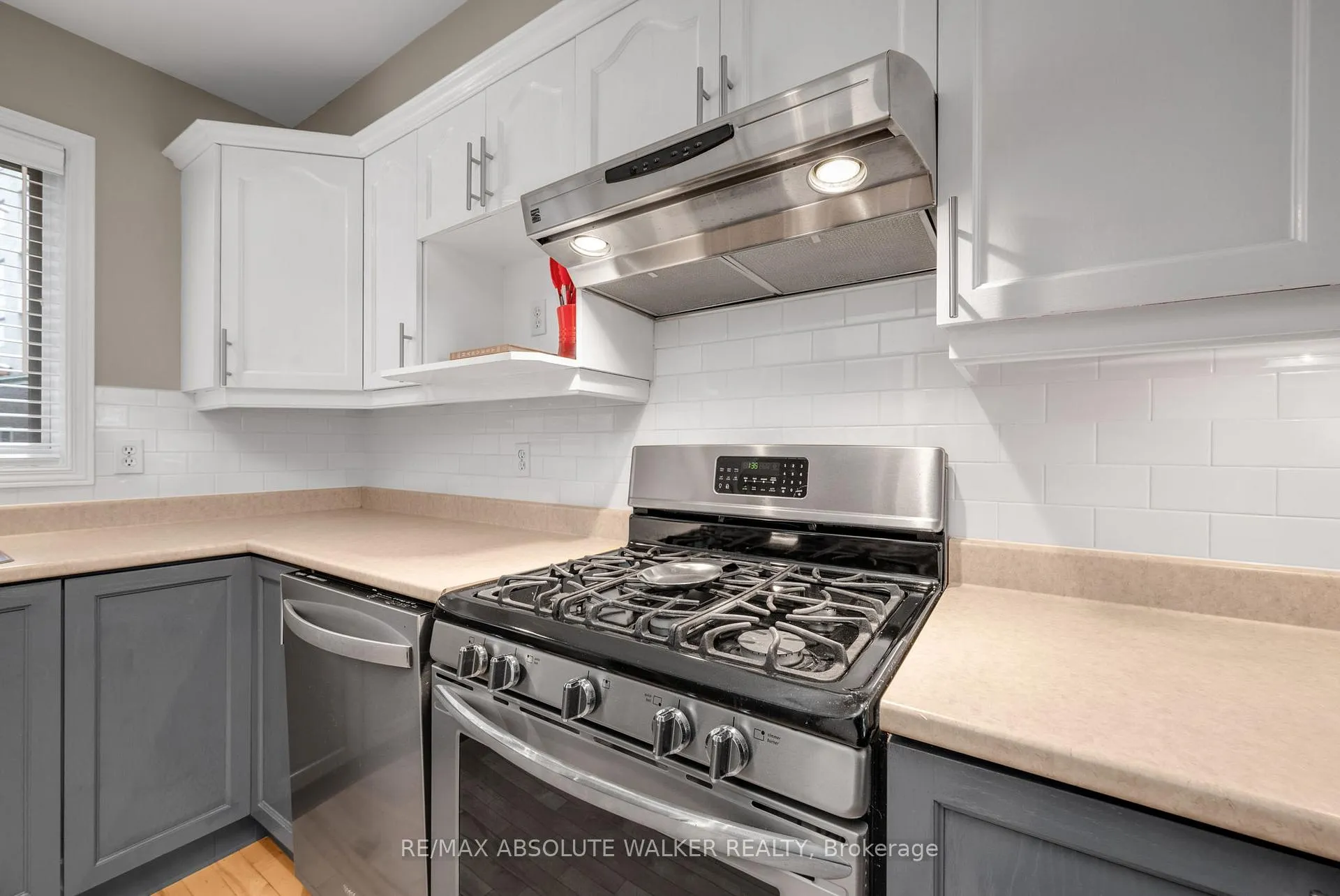 Photo 11 of Unit 9, 395 Bell Street, Ottawa, West Centre Town — HOMEH