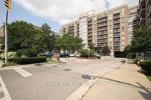 Photo of Unit 905, 650 Lawrence Avenue W