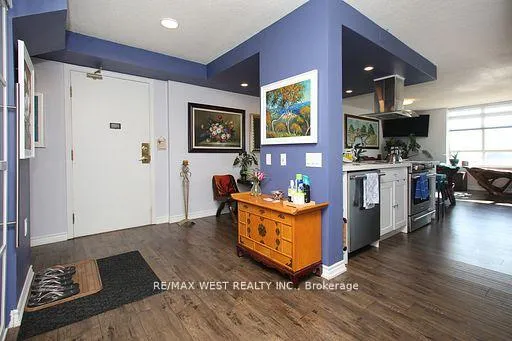 Photo 2 of Unit 905, 650 Lawrence Avenue W, Toronto, Englemount-Lawrence — HOMEH