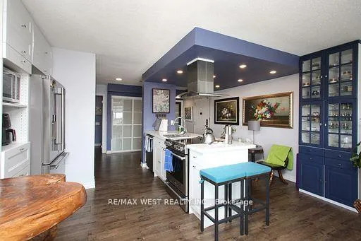 Photo 6 of Unit 905, 650 Lawrence Avenue W, Toronto, Englemount-Lawrence — HOMEH
