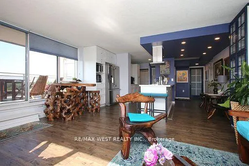 Photo 9 of Unit 905, 650 Lawrence Avenue W, Toronto, Englemount-Lawrence — HOMEH