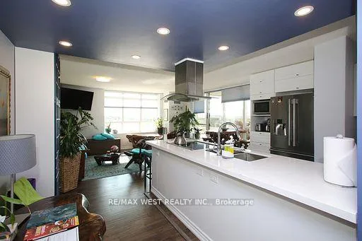 Photo 14 of Unit 905, 650 Lawrence Avenue W, Toronto, Englemount-Lawrence — HOMEH