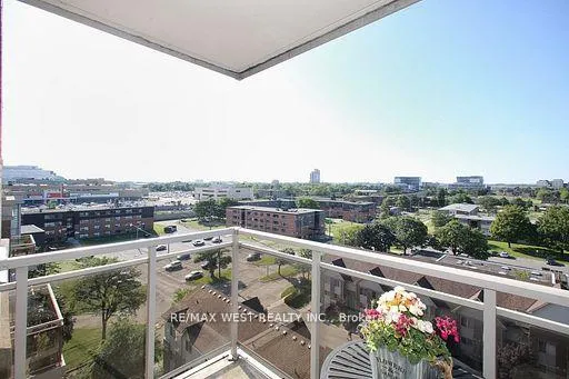 Photo 29 of Unit 905, 650 Lawrence Avenue W, Toronto, Englemount-Lawrence — HOMEH