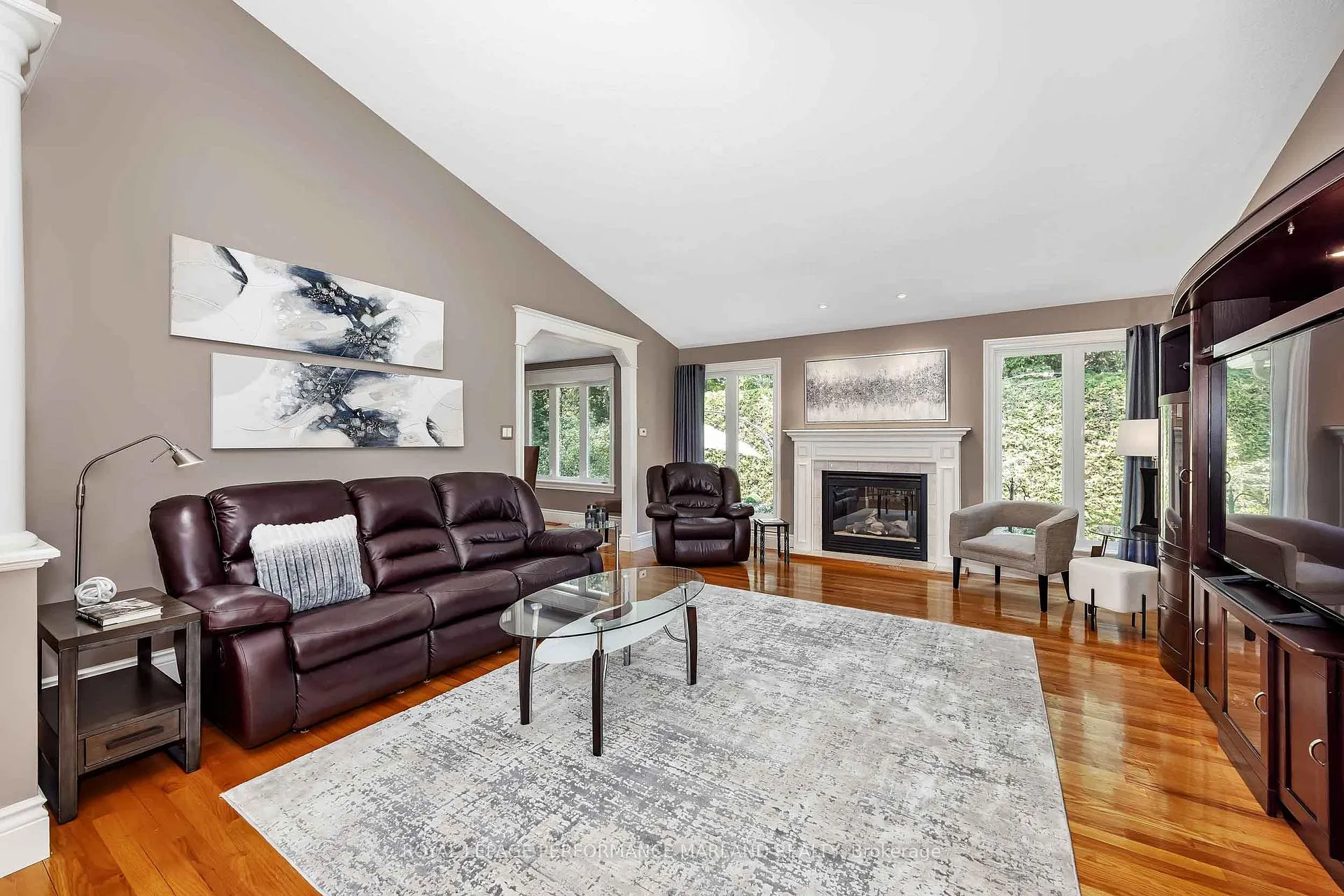 Photo 4 of 1591 Stephanie Anne Drive, Ottawa, Greely — HOMEH