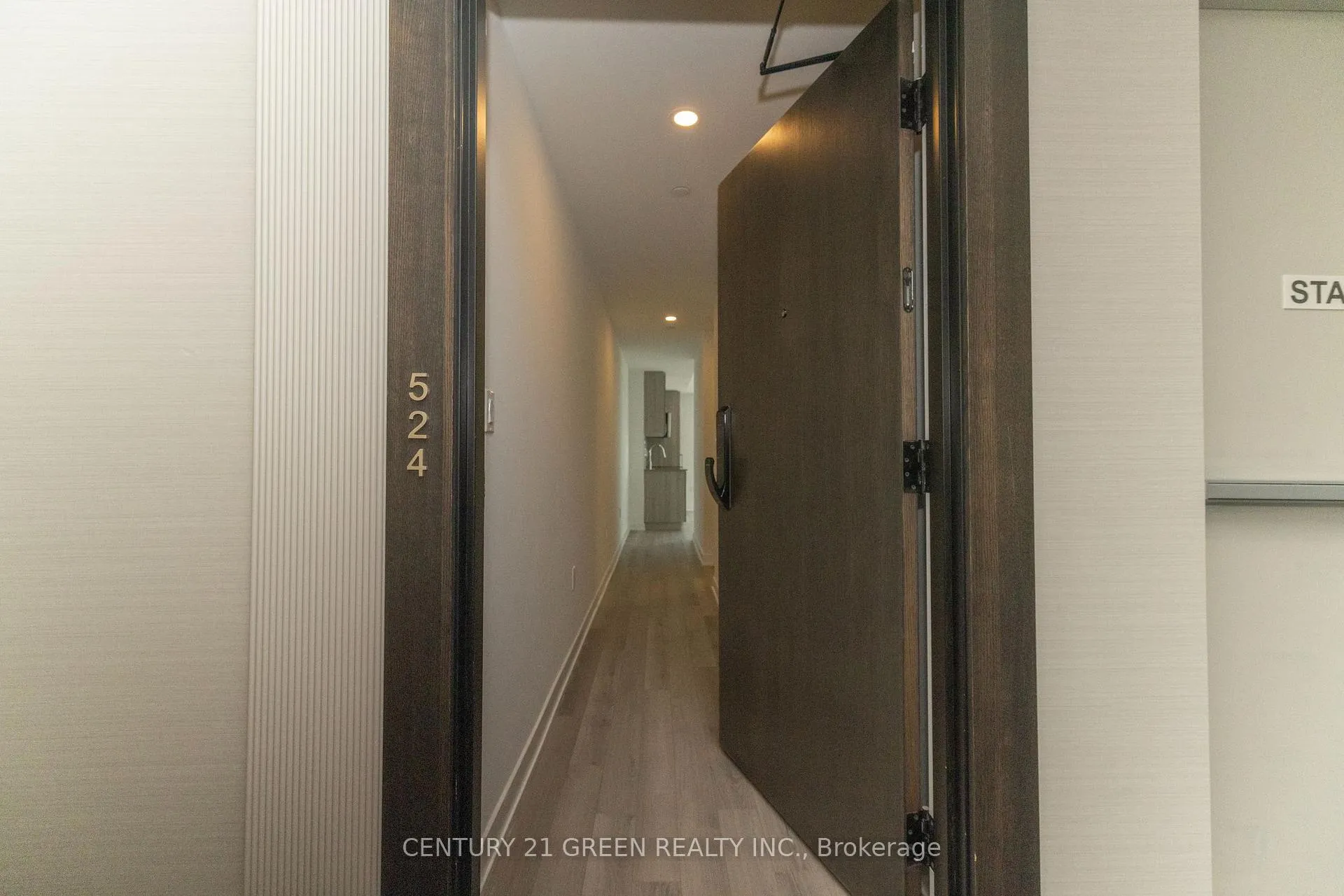 Photo 1 of Unit 524, 1005 Dundas Street E, Oakville, Joshua Meadows — HOMEH