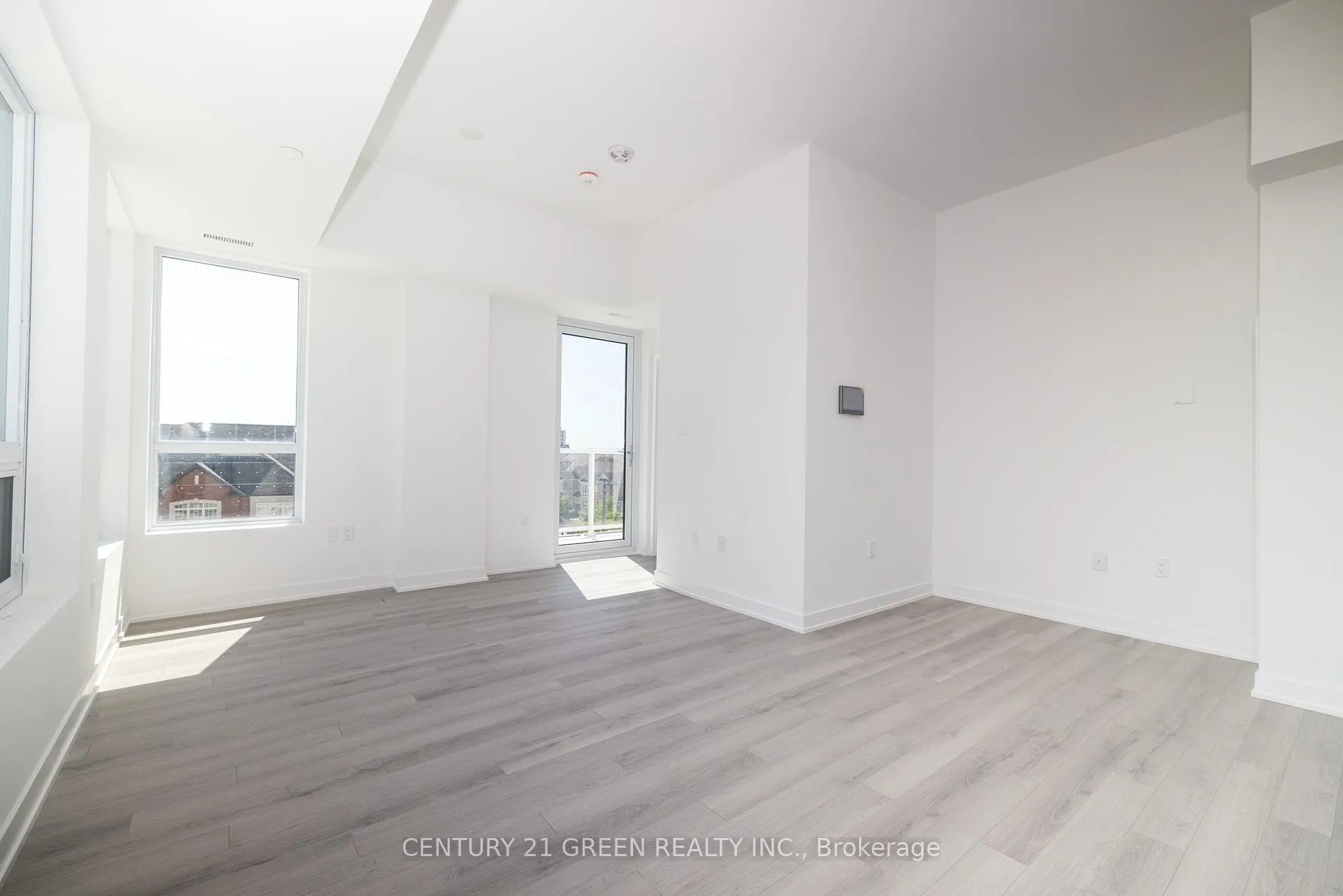 Photo 11 of Unit 524, 1005 Dundas Street E, Oakville, Joshua Meadows — HOMEH