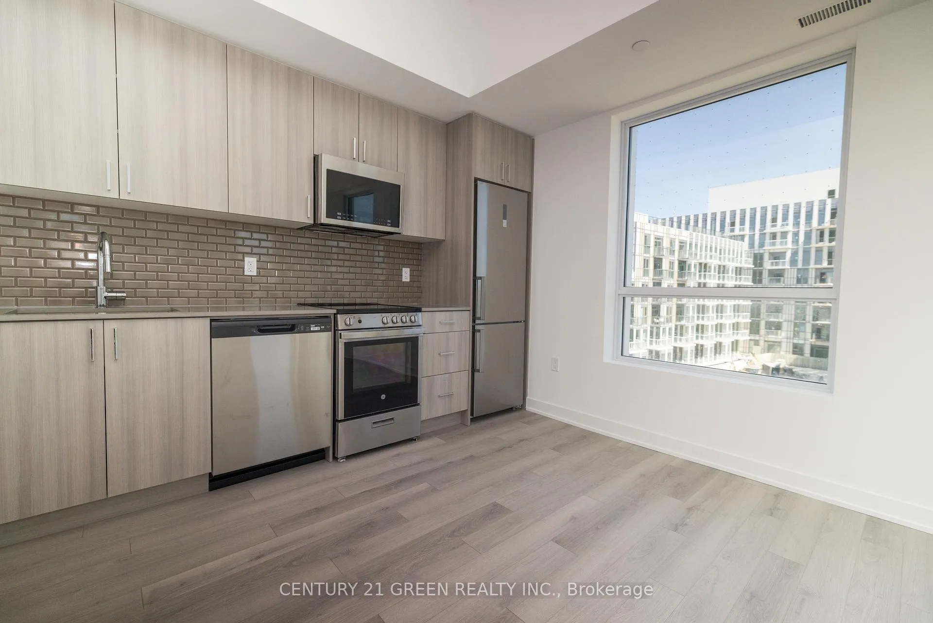Photo 14 of Unit 524, 1005 Dundas Street E, Oakville, Joshua Meadows — HOMEH