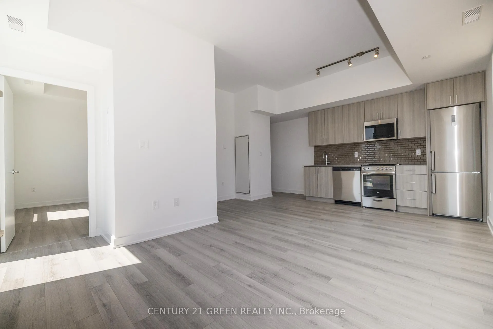 Photo 17 of Unit 524, 1005 Dundas Street E, Oakville, Joshua Meadows — HOMEH