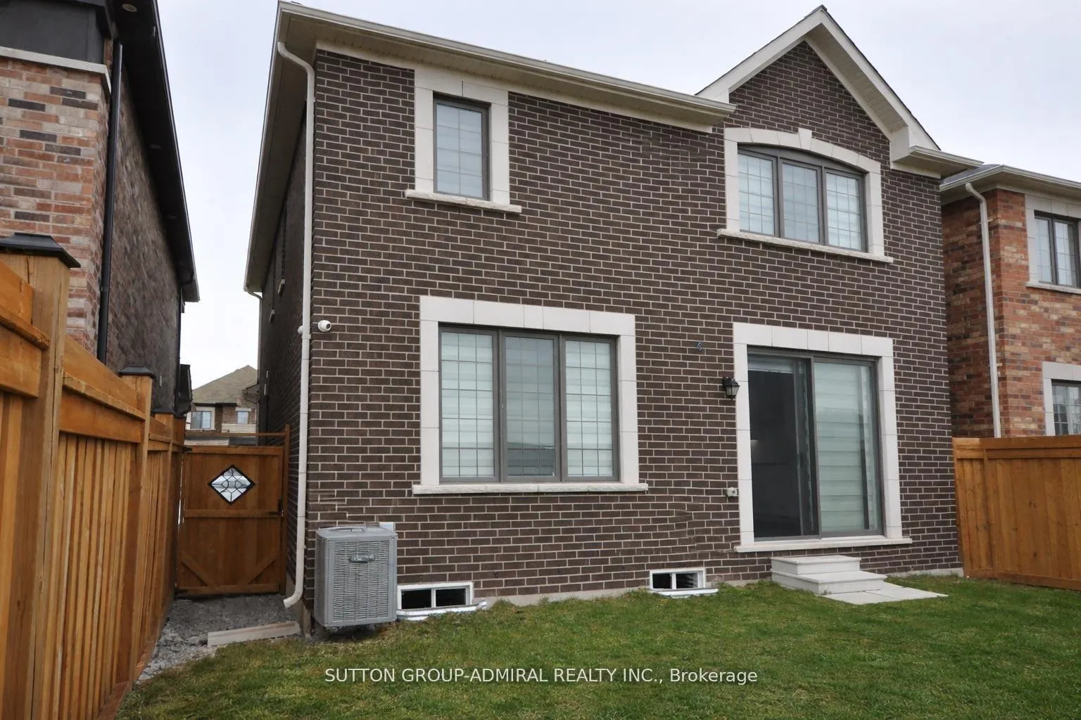 Photo 15 of 65 Barkerville Drive, Whitby, Rural Whitby — HOMEH