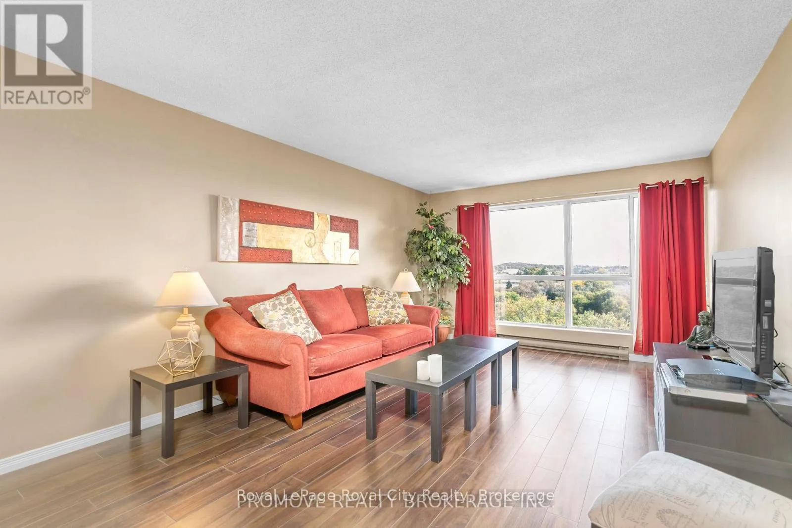 Photo 3 of Unit 906, 358 Waterloo Avenue, Guelph, Junction/Onward Willow — HOMEH