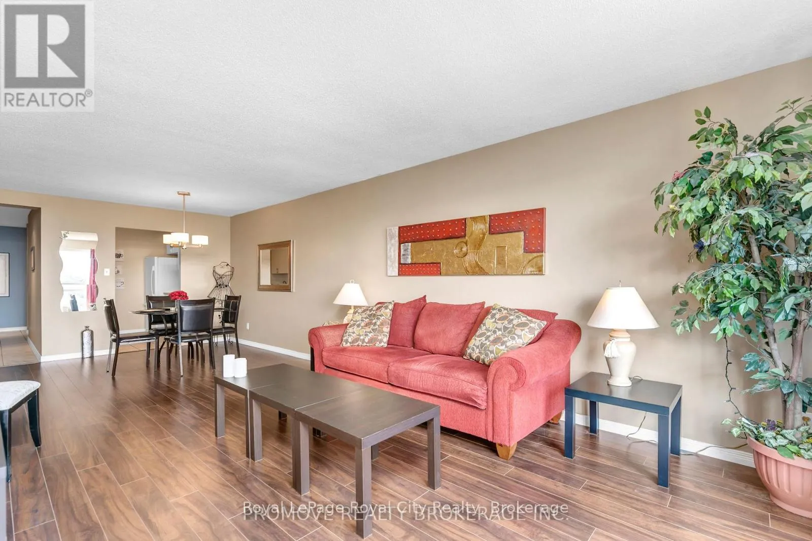 Photo 4 of Unit 906, 358 Waterloo Avenue, Guelph, Junction/Onward Willow — HOMEH
