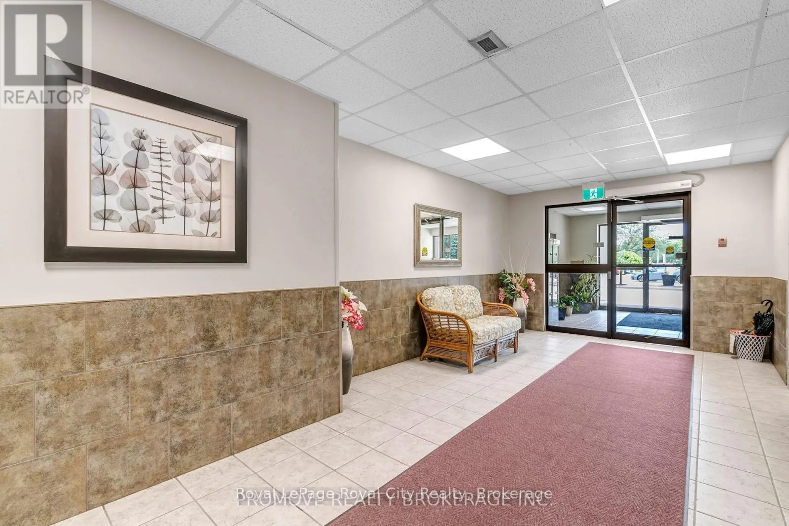 Photo 16 of Unit 906, 358 Waterloo Avenue, Guelph, Junction/Onward Willow — HOMEH