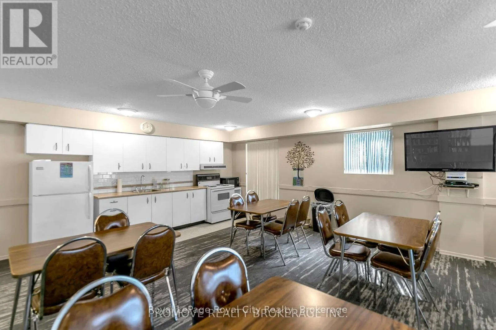 Photo 22 of Unit 906, 358 Waterloo Avenue, Guelph, Junction/Onward Willow — HOMEH
