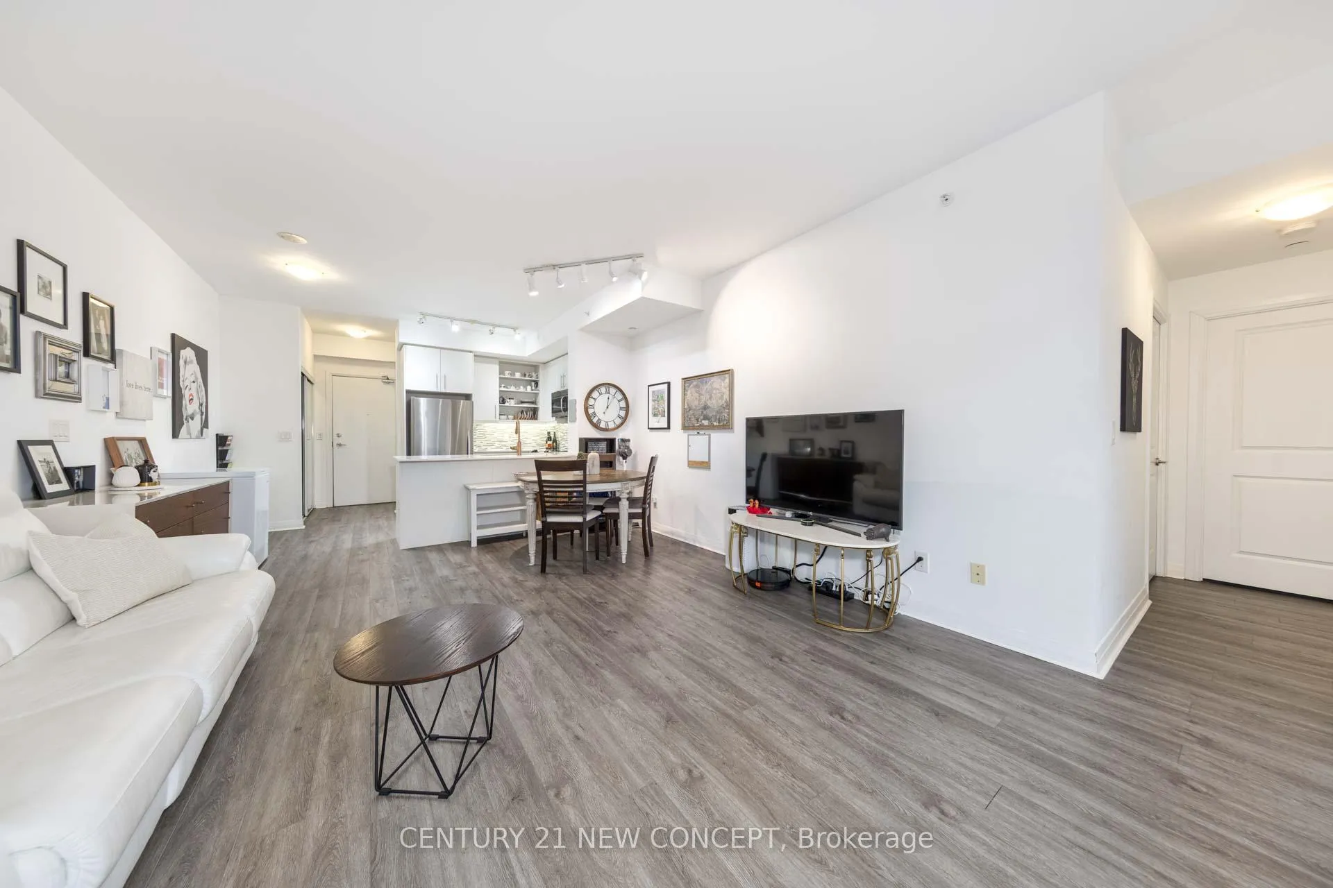 Photo 13 of Unit 409, 55 Oneida Crescent, Richmond Hill, Langstaff — HOMEH