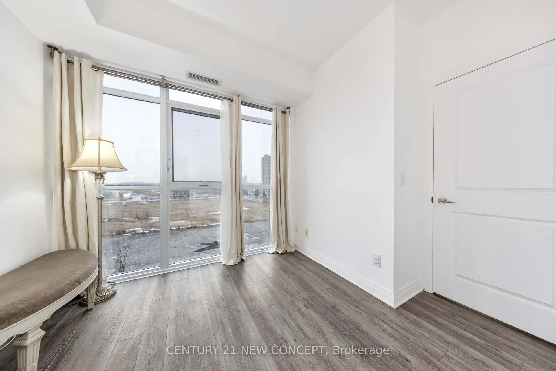 Photo 15 of Unit 409, 55 Oneida Crescent, Richmond Hill, Langstaff — HOMEH