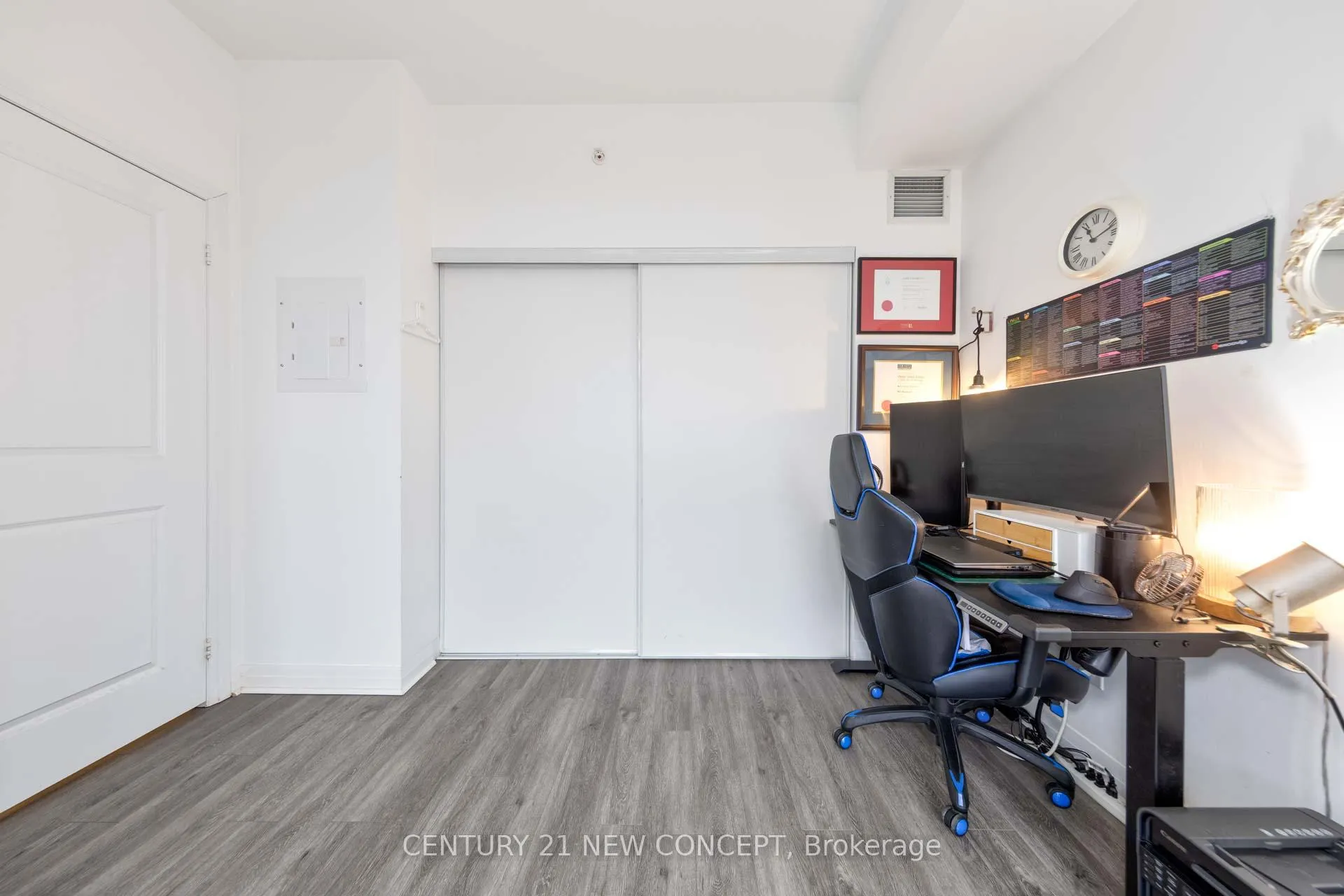 Photo 16 of Unit 409, 55 Oneida Crescent, Richmond Hill, Langstaff — HOMEH