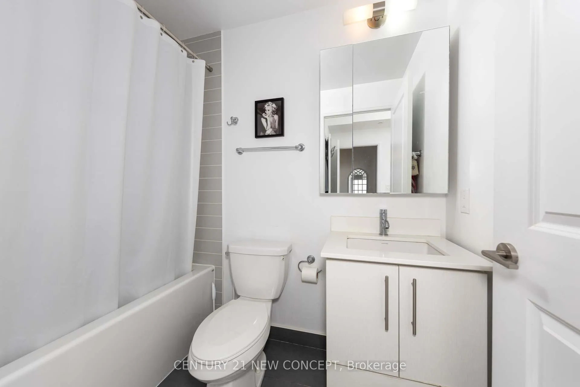 Photo 20 of Unit 409, 55 Oneida Crescent, Richmond Hill, Langstaff — HOMEH