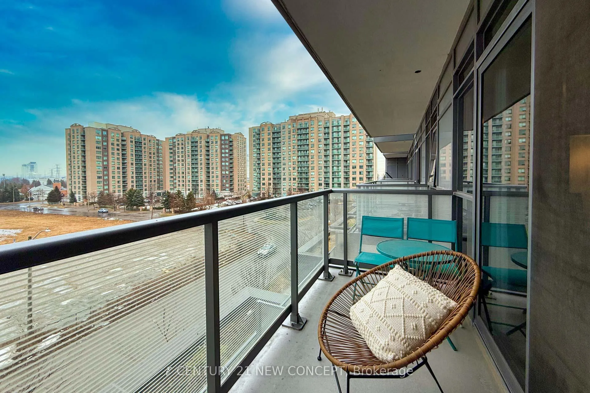 Photo 22 of Unit 409, 55 Oneida Crescent, Richmond Hill, Langstaff — HOMEH
