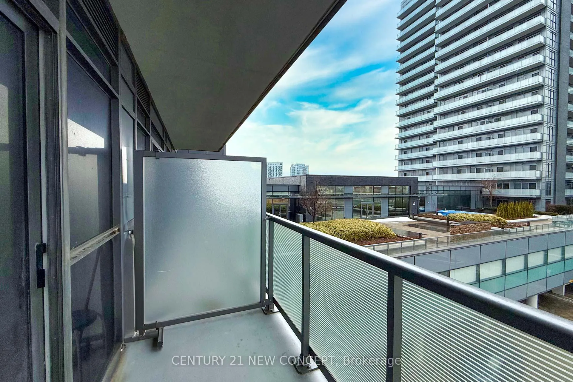 Photo 28 of Unit 409, 55 Oneida Crescent, Richmond Hill, Langstaff — HOMEH