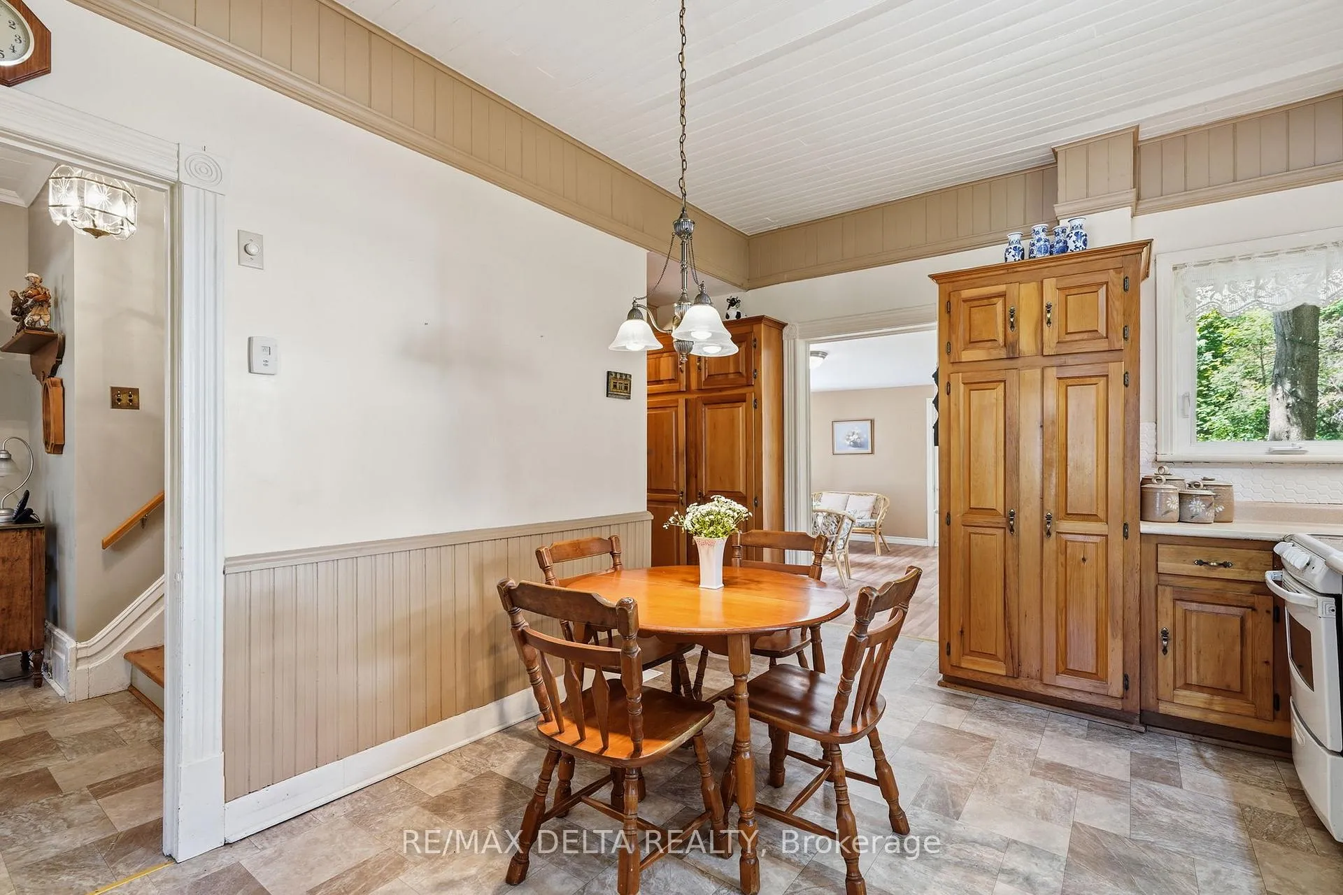 Photo 9 of 28 Jay Street, Champlain, Vankleek Hill — HOMEH