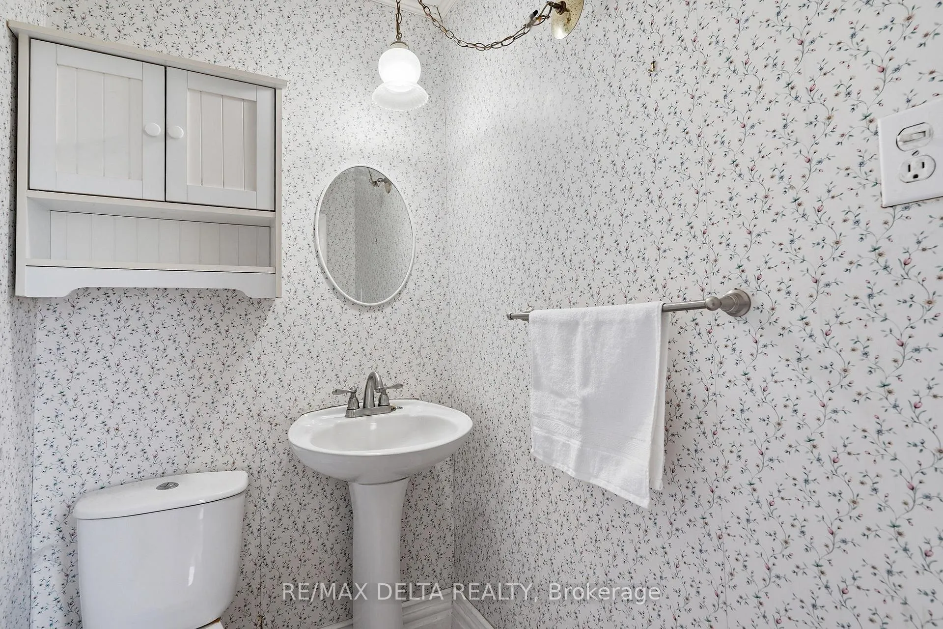 Photo 16 of 28 Jay Street, Champlain, Vankleek Hill — HOMEH