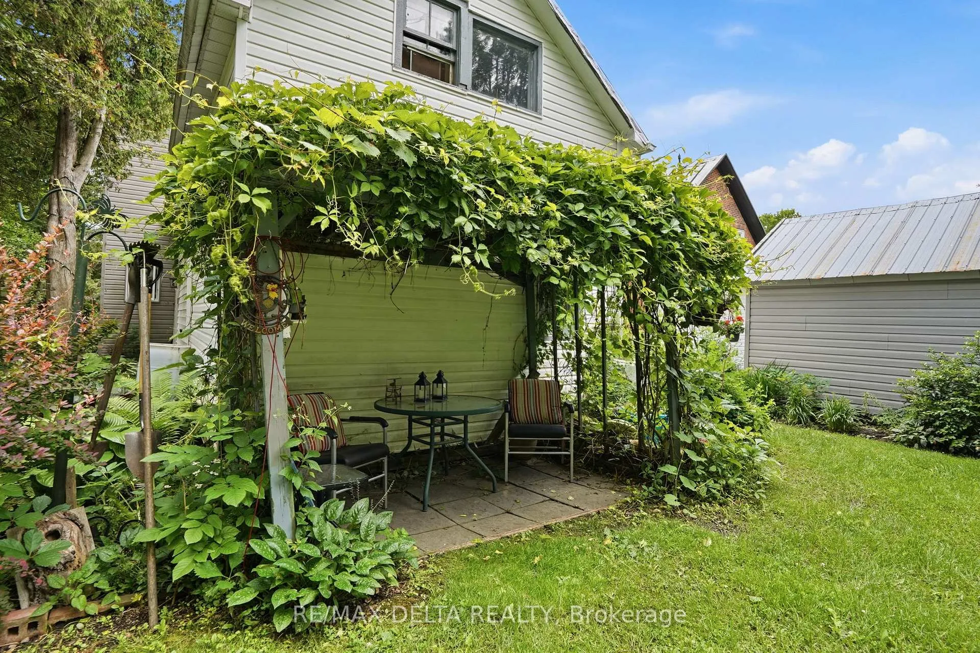 Photo 32 of 28 Jay Street, Champlain, Vankleek Hill — HOMEH
