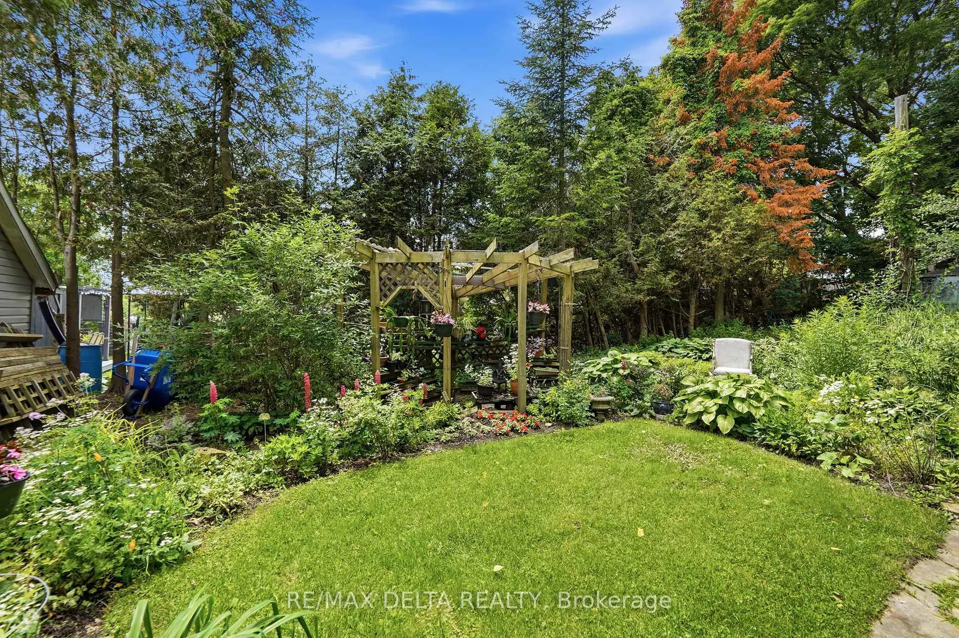 Photo 33 of 28 Jay Street, Champlain, Vankleek Hill — HOMEH