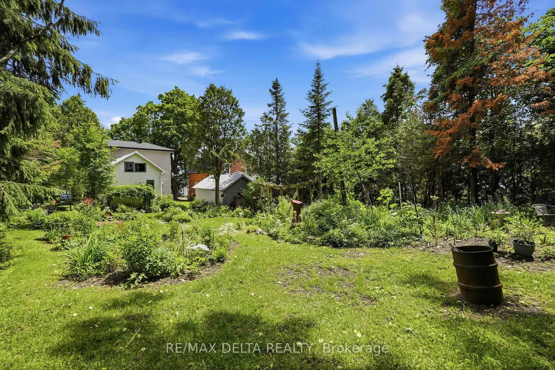 Photo 35 of 28 Jay Street, Champlain, Vankleek Hill — HOMEH