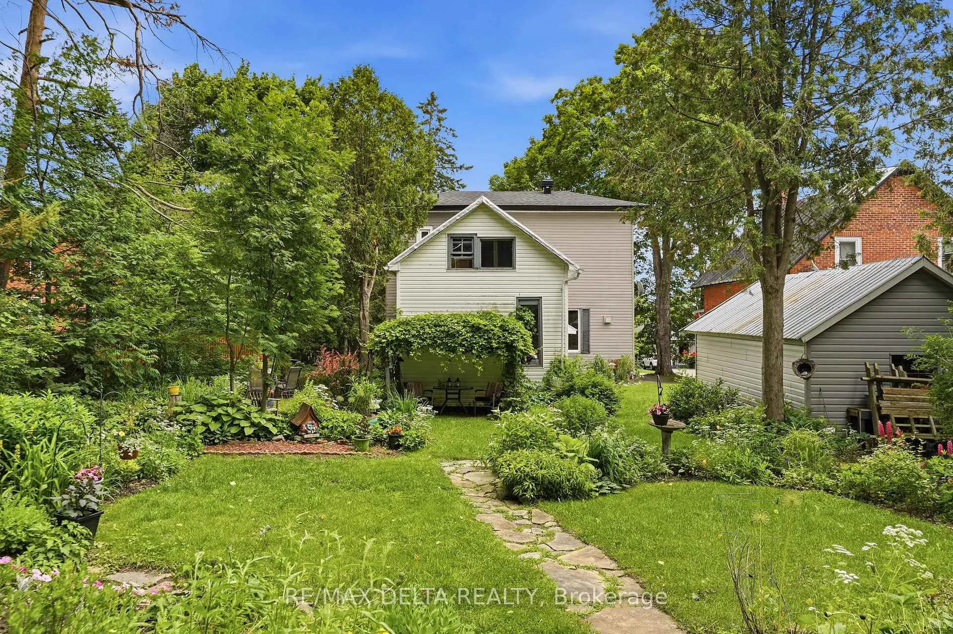 Photo 36 of 28 Jay Street, Champlain, Vankleek Hill — HOMEH