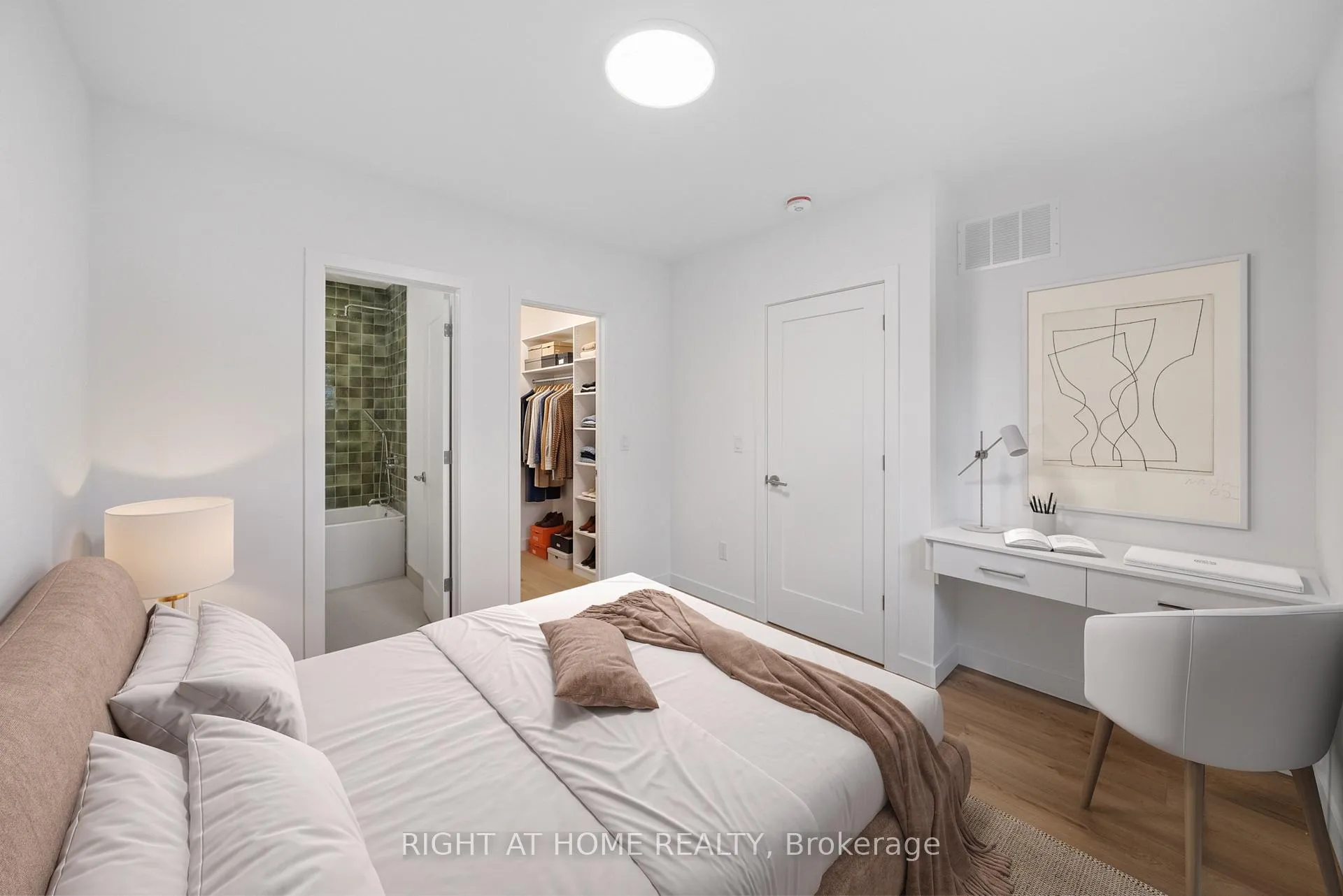 Photo 8 of Unit 10, 91 Barton Avenue, Toronto, The Annex — HOMEH