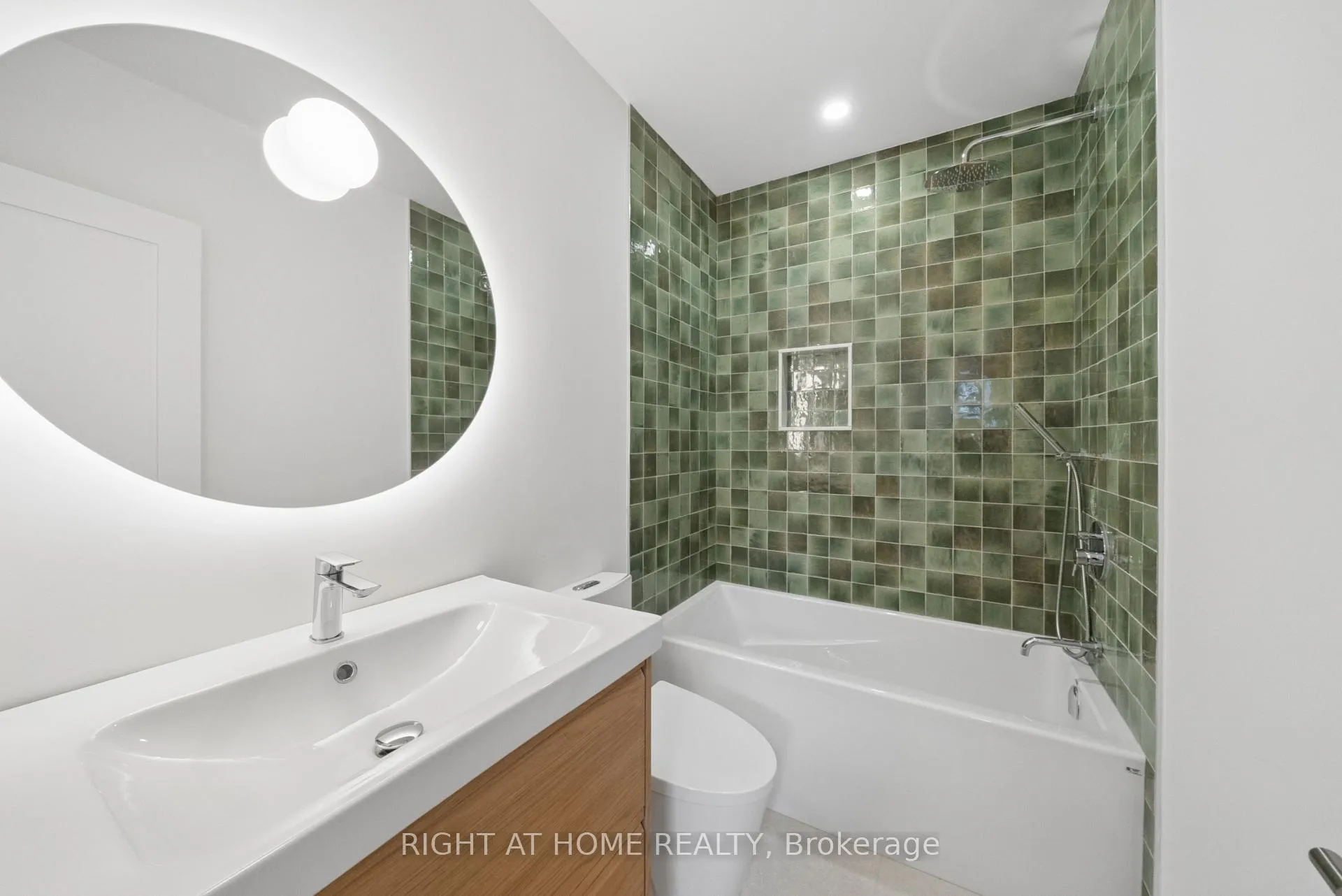 Photo 9 of Unit 10, 91 Barton Avenue, Toronto, The Annex — HOMEH