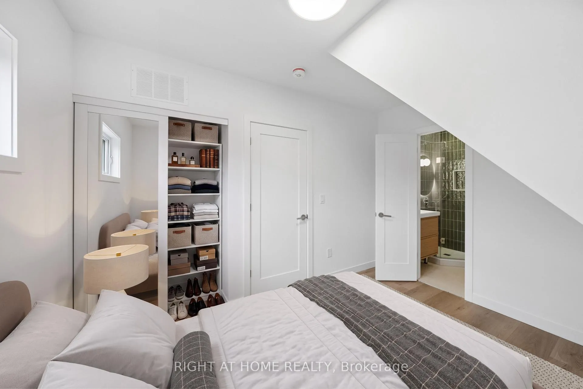 Photo 11 of Unit 10, 91 Barton Avenue, Toronto, The Annex — HOMEH