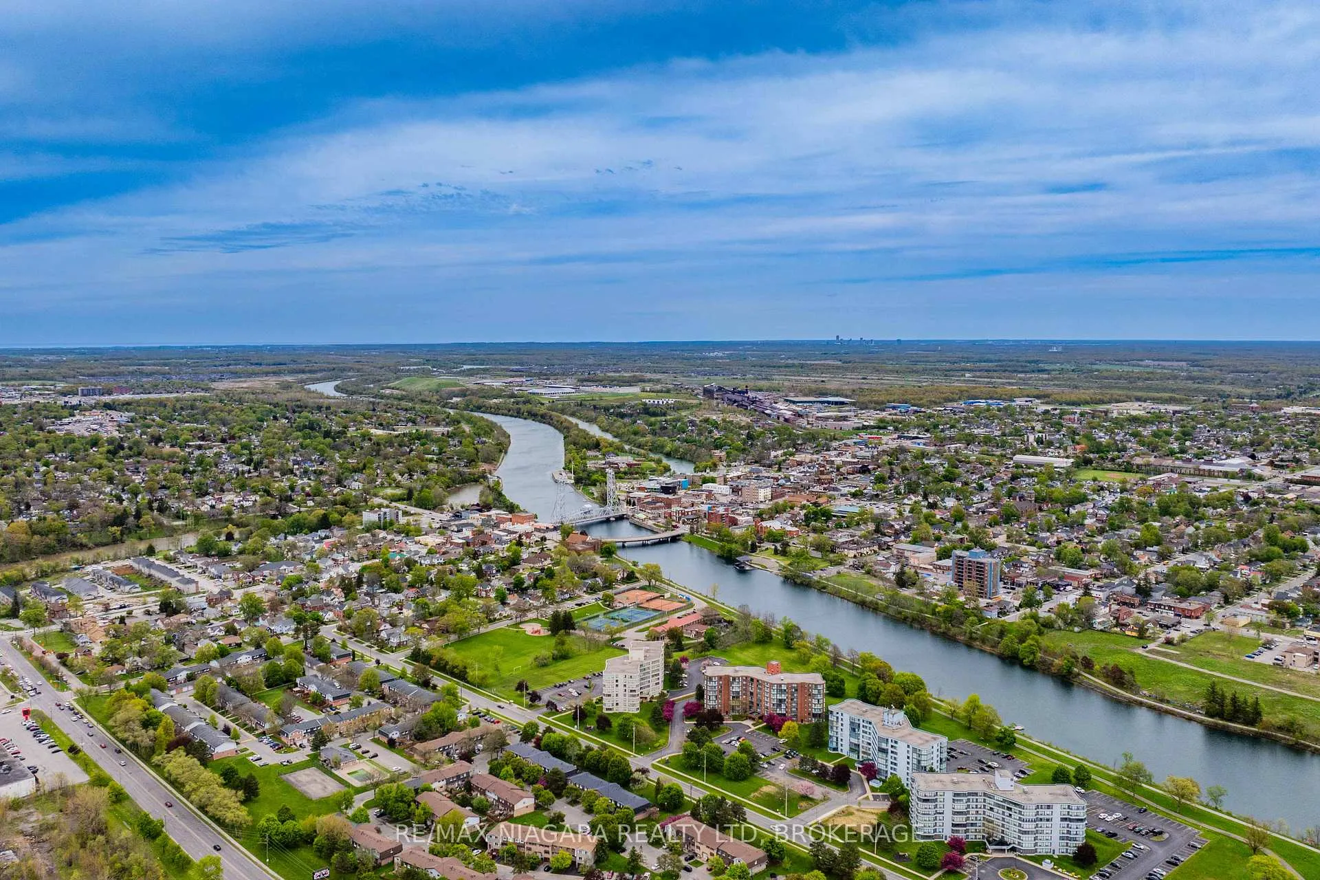 Photo 28 of 5 Verne Avenue, Welland, Broadway — HOMEH